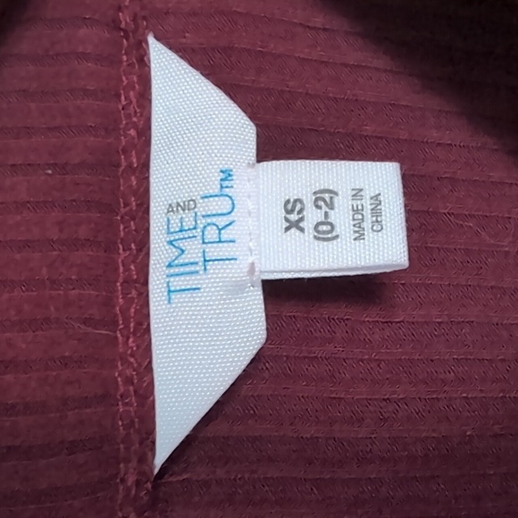 Time and Tru Burgundy Mock Neck Ribbed Long Sleeve Dress Size Extra Small - Picture 3 of 5